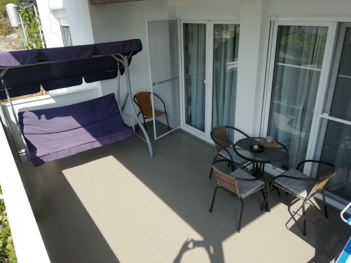 Apartments 4 Me Trogir Exterior foto